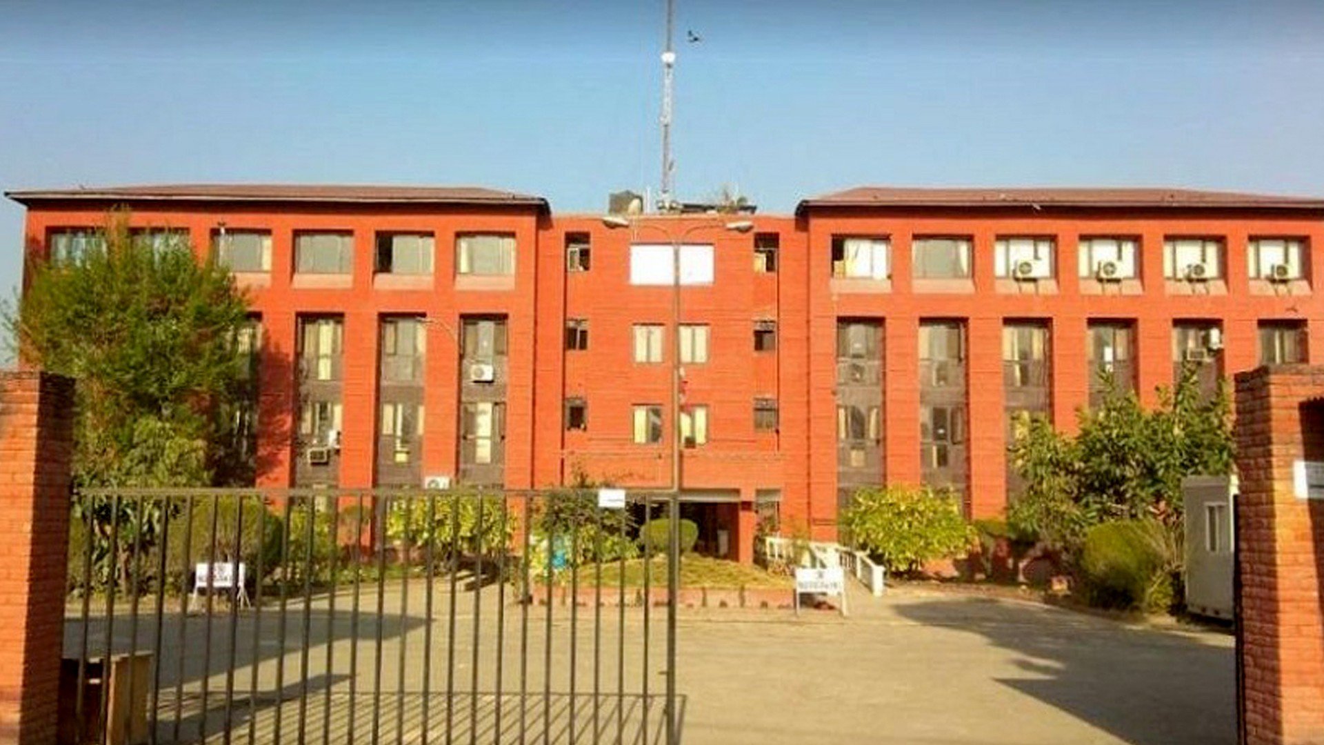 आइसियु र भेन्टिलेटरका लागि मन्त्रालयले अस्पतालहरुमा पठायो करोडौं बजेट (कुन अस्पताललाई कति ? )