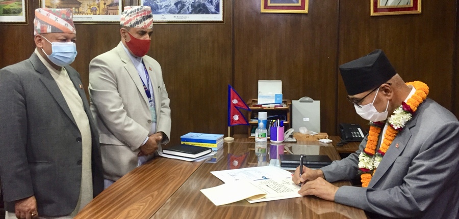 कोभिडको खोप सबैलाई सुनिश्चित गर्छौं :अर्थमन्त्री पौडेल