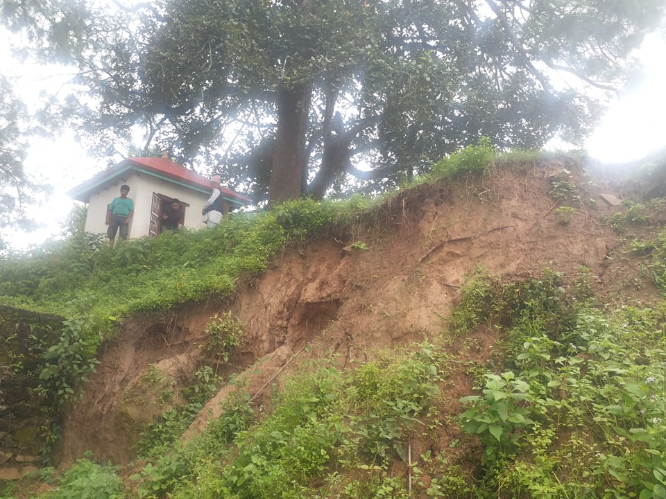 धार्मिक तथा ऐतिहासिक महत्व बोकेको चुलीको बाघबच्छला मन्दिर जोखिममा