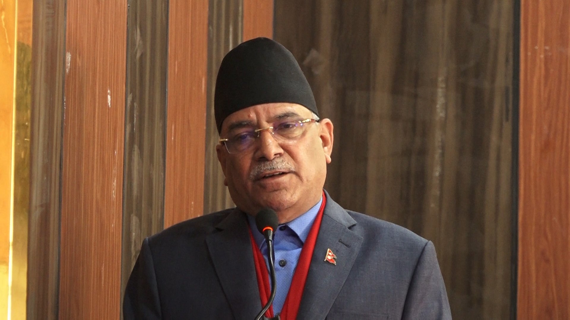 अब अरूलाई होइन, आफैलाई गाली गरौँ : प्रचण्ड