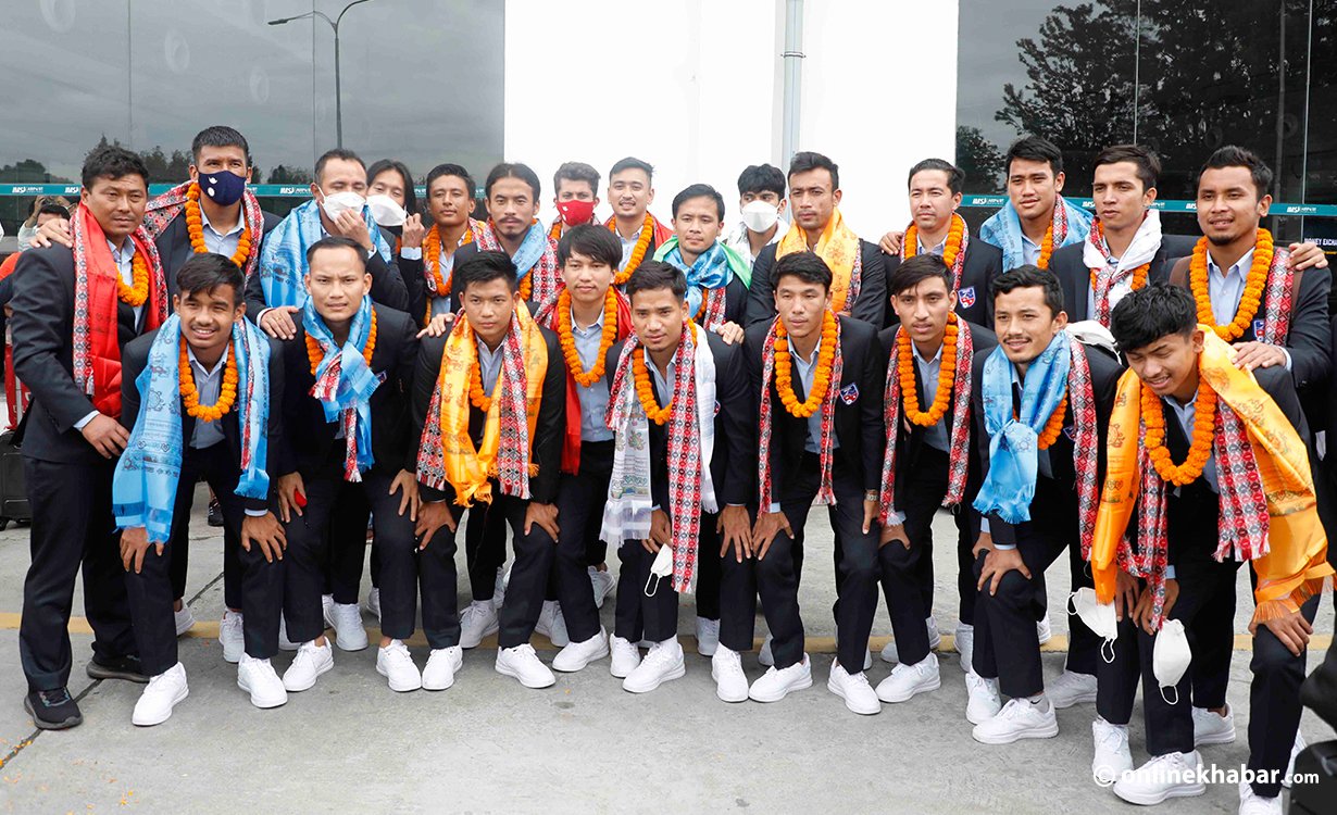 साफ उपविजेता खेलाडीलाई जनही ५ लाख र प्रशिक्षकलाई ३ लाख  दिने