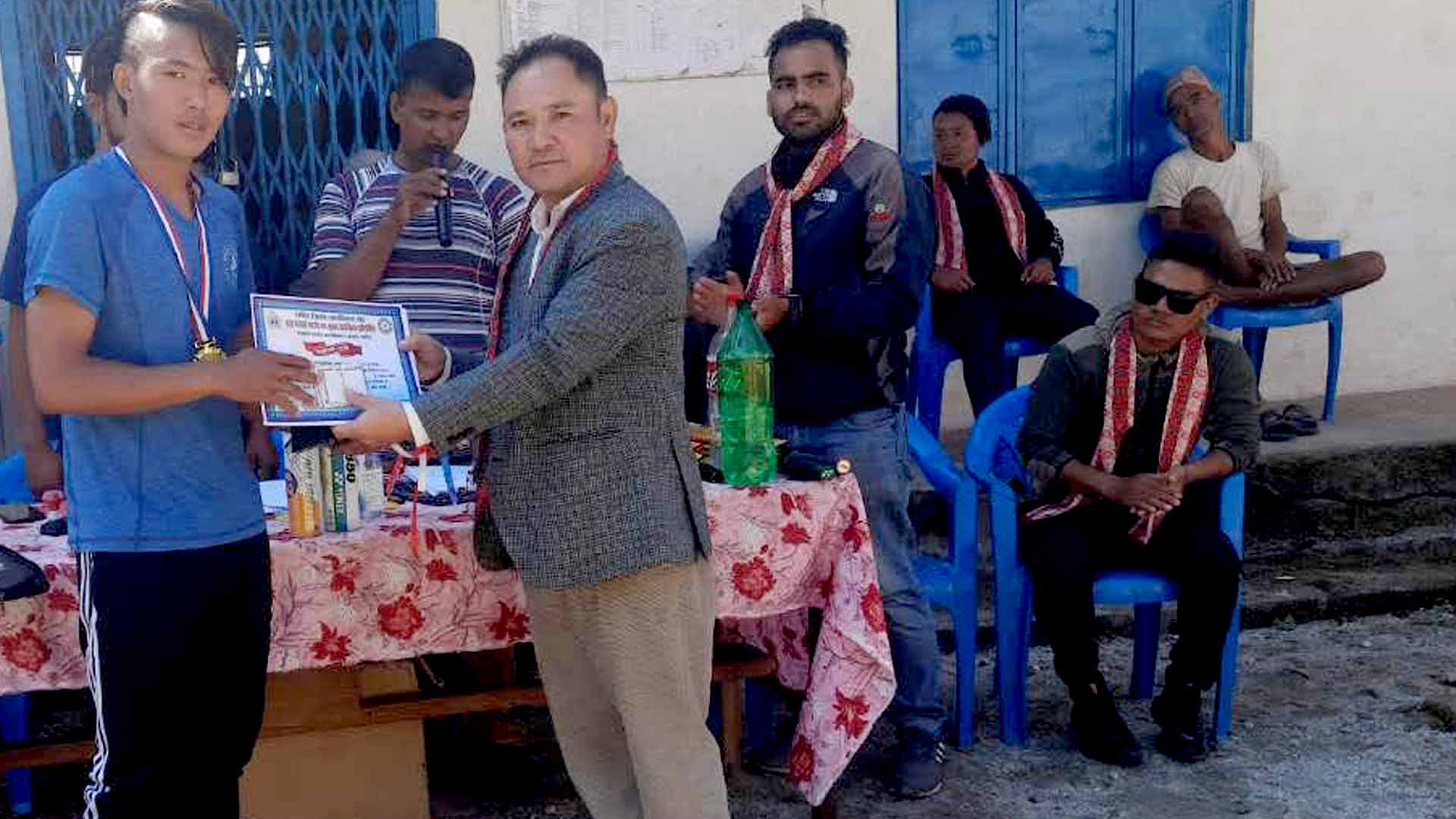 नेत्रावती डबजोङमा आयोजित ब्याडमिन्टन प्रतियोगिताको उपाधि तामाङलाई