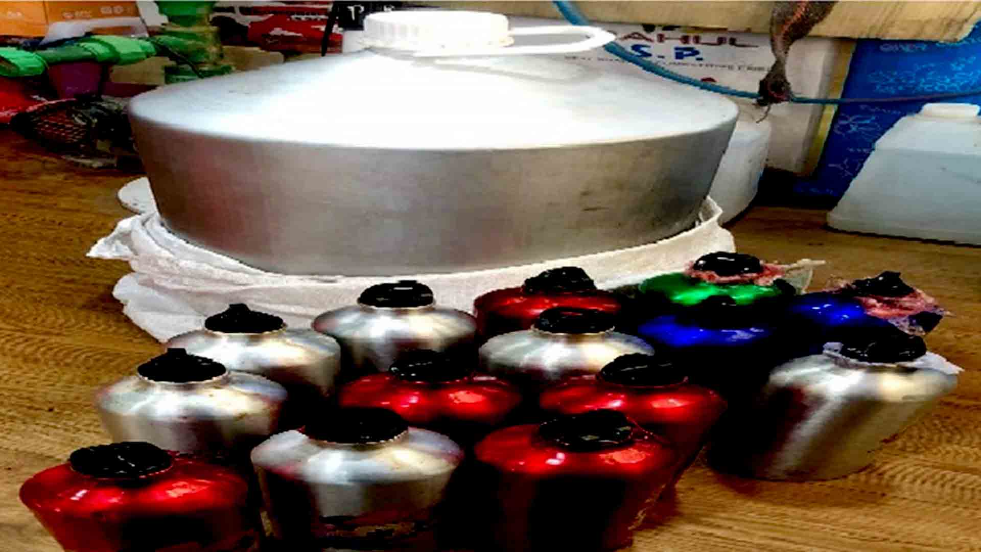 रक्तचन्दनको ३३ लिटर सुगन्धित तेलसहित १० जना पक्राउ