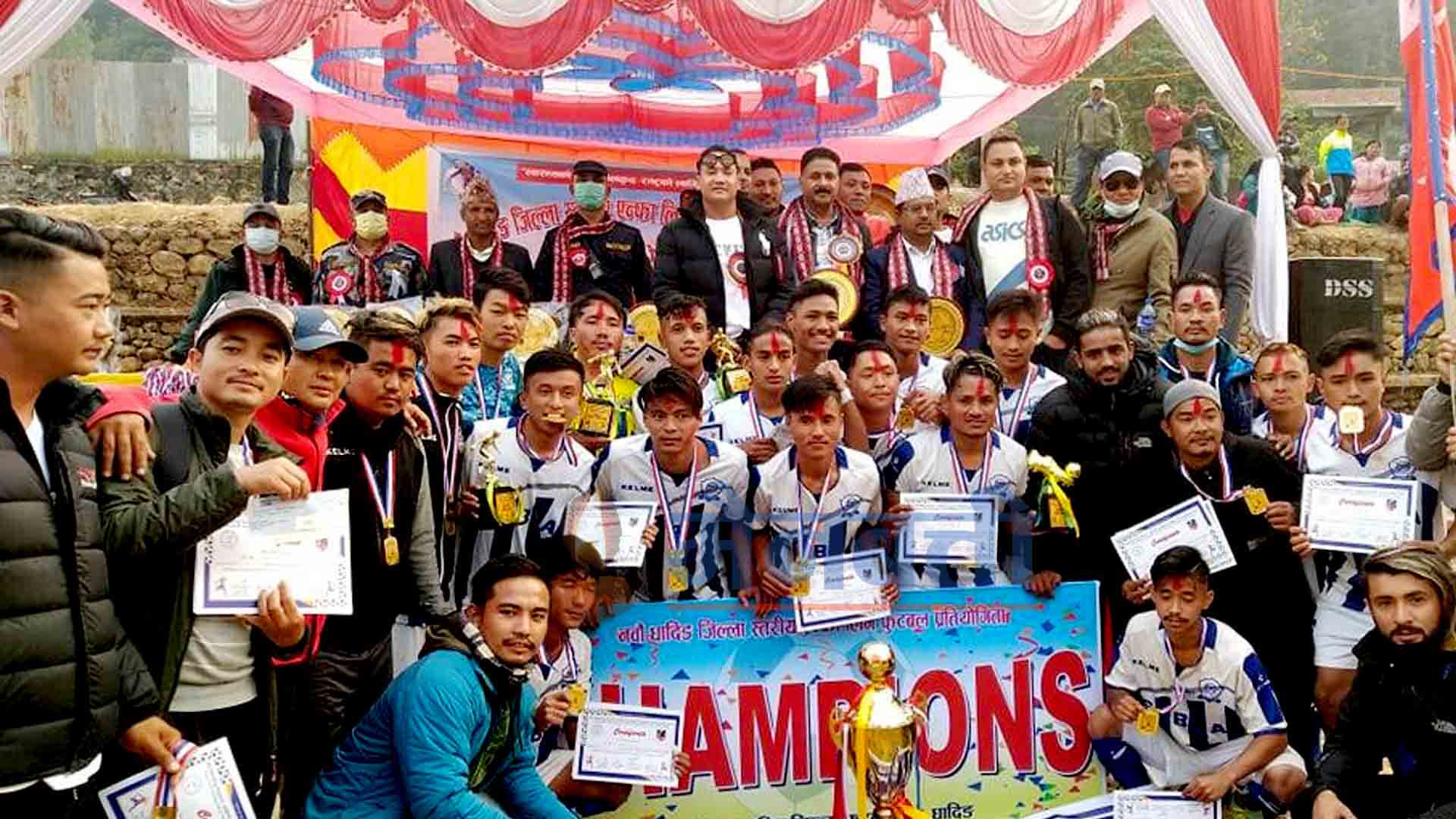 जिल्ला स्तरिय एन्फा लिग फुटबलको उपाधि बिद्यार्थी उपकार संघ पात्लेले जित्यो