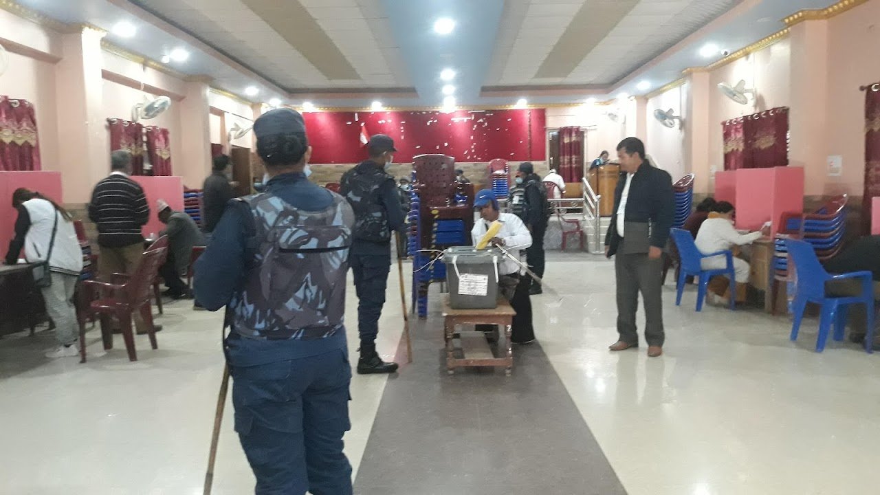 कांग्रेस सुदूरपश्चिम प्रदेश कार्यसमिति चयनका लागि मतदान हुँदै