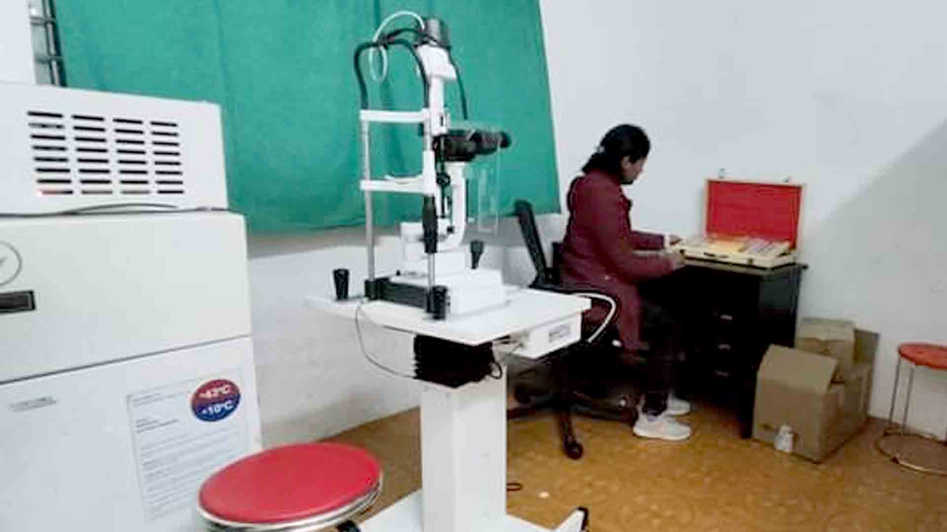 खनियाबास–४ दार्खामा संचालनमा आयो ग्रामीण आँखा क्लिनिक