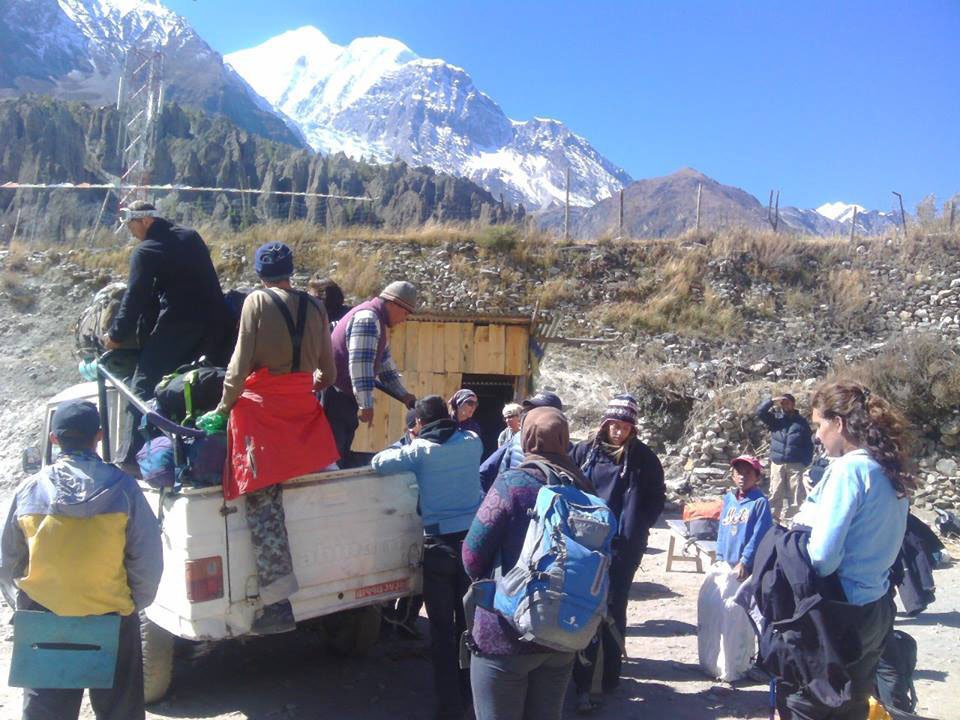 घर कुरुवा राखेर जाडो छल्न सहर झरे मनाङवासी