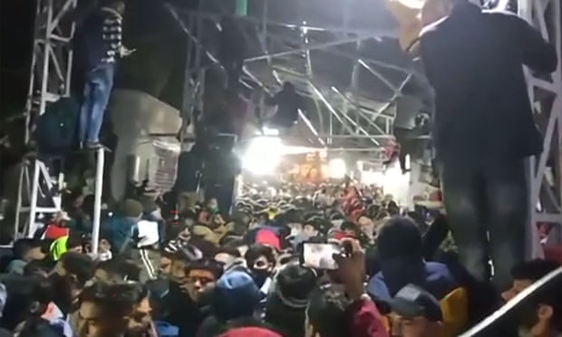 हिन्दु मन्दिरमा भागदौड हुँदा कम्तिमा १२ जनाको मृत्यु