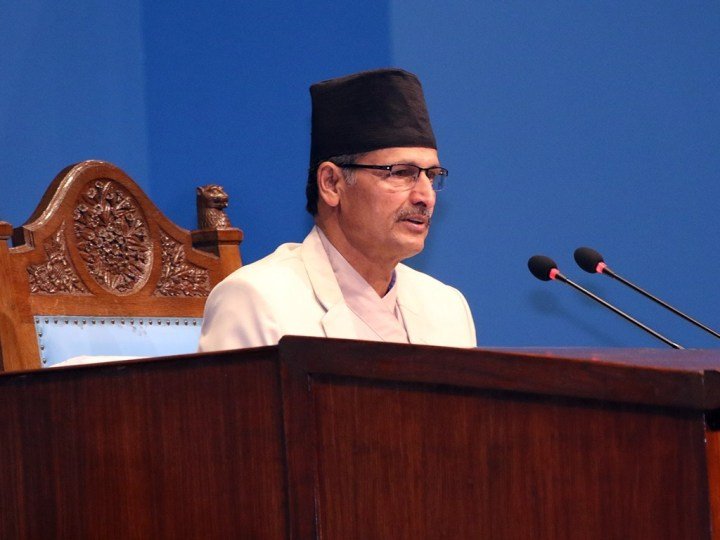 अबरुद्ध संसद खुलाउने बारेमा सभामुख र कानुन मन्त्री बिच छलफल 