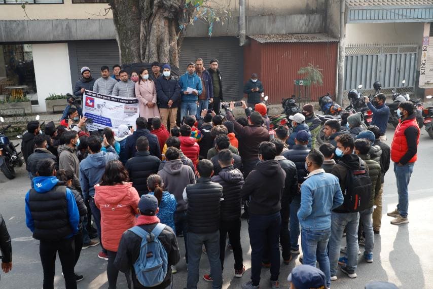 स्थानीय तहको निर्वाचन मिति तोक्न माग गर्दै अनेरास्ववियुले गरायो प्रधानमन्त्रीको ध्यानाकर्षण 