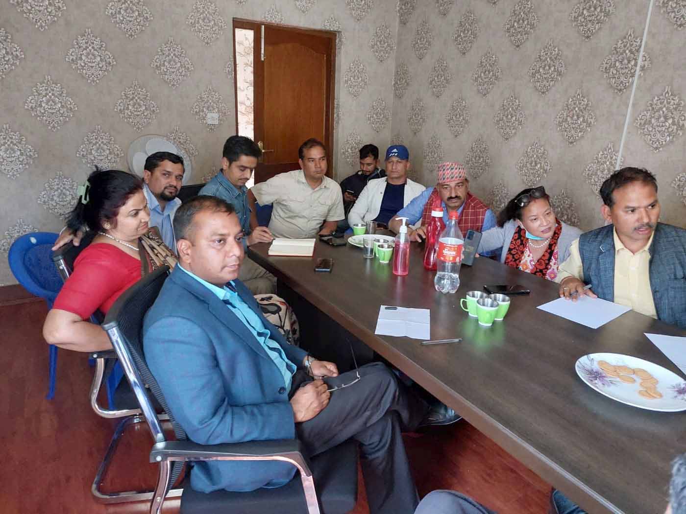शेखर समूहको नेविसंघ र तरुण दलको समानान्तर भेला १४ चैतमा 