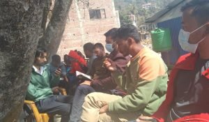 खनियाबास गाउपालिकाका कर्मचारी कुटिए पश्चात सेवा अवरुद्ध,कर्मचारीहरु आन्दोलनमा