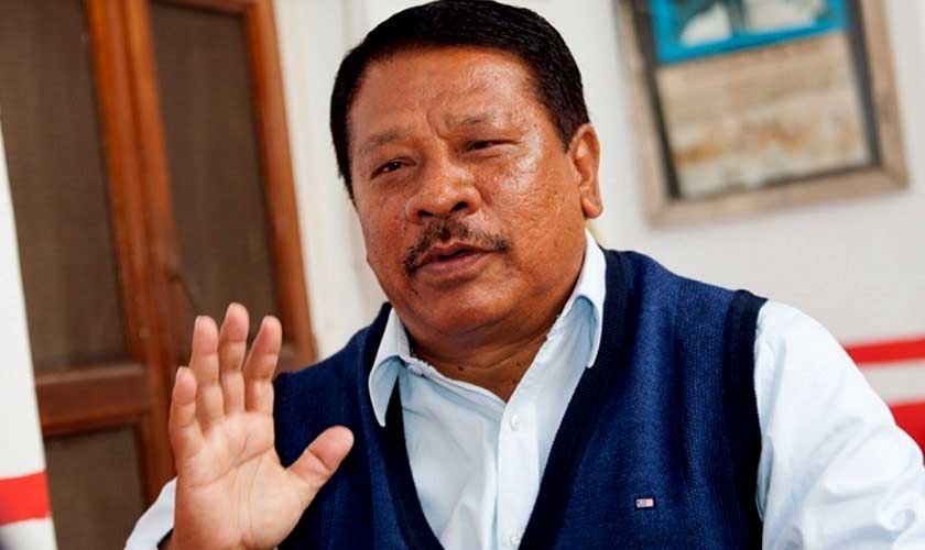 प्रकाशमान सिंहकाे प्रश्न : महत्त्वपूर्ण निर्णयमा ढुलमुले कुरा गर्ने, अनि क्रान्तिकारी भाषण दिने ?