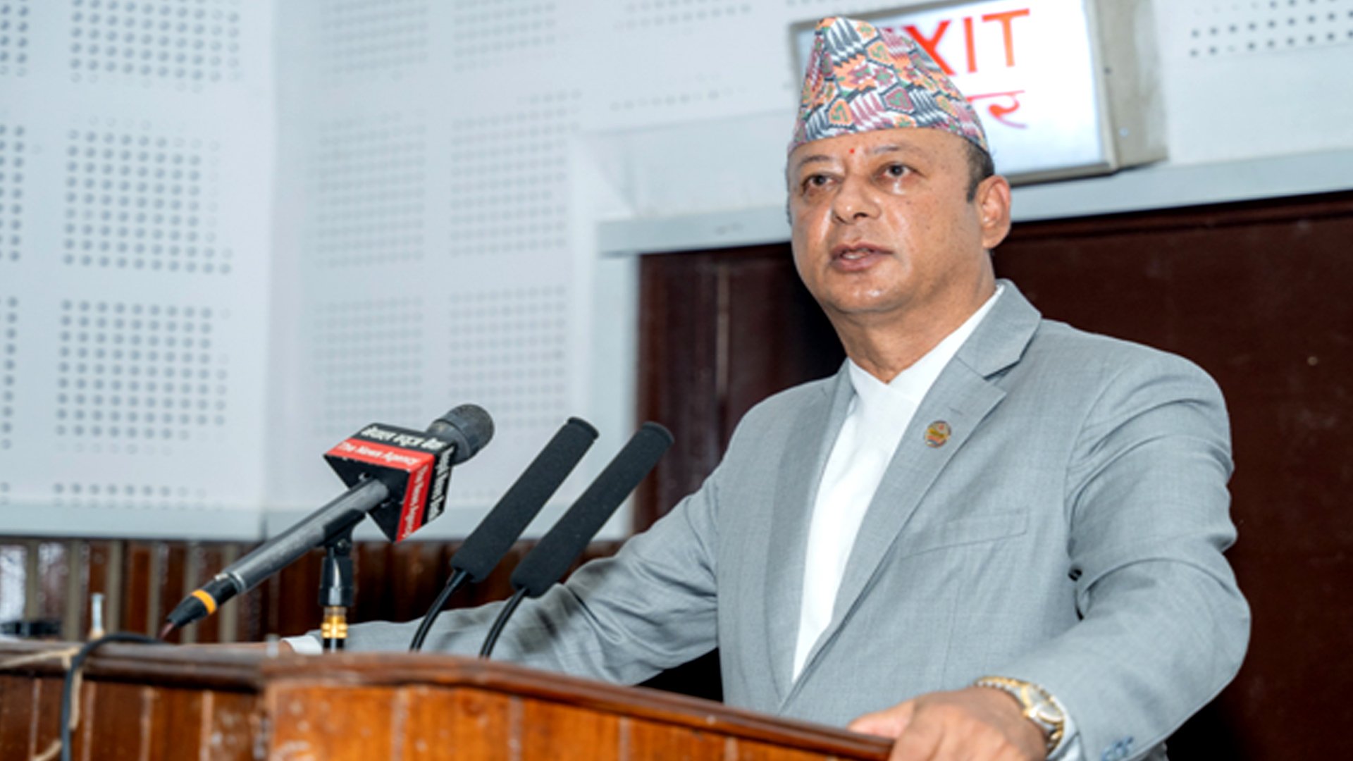 लघु तथा साना जलविद्युत् टिकाउन व्यवसायिक व्यवस्थापन र आर्थिक पारदर्शिता अनिवार्यः मन्त्री खड्का