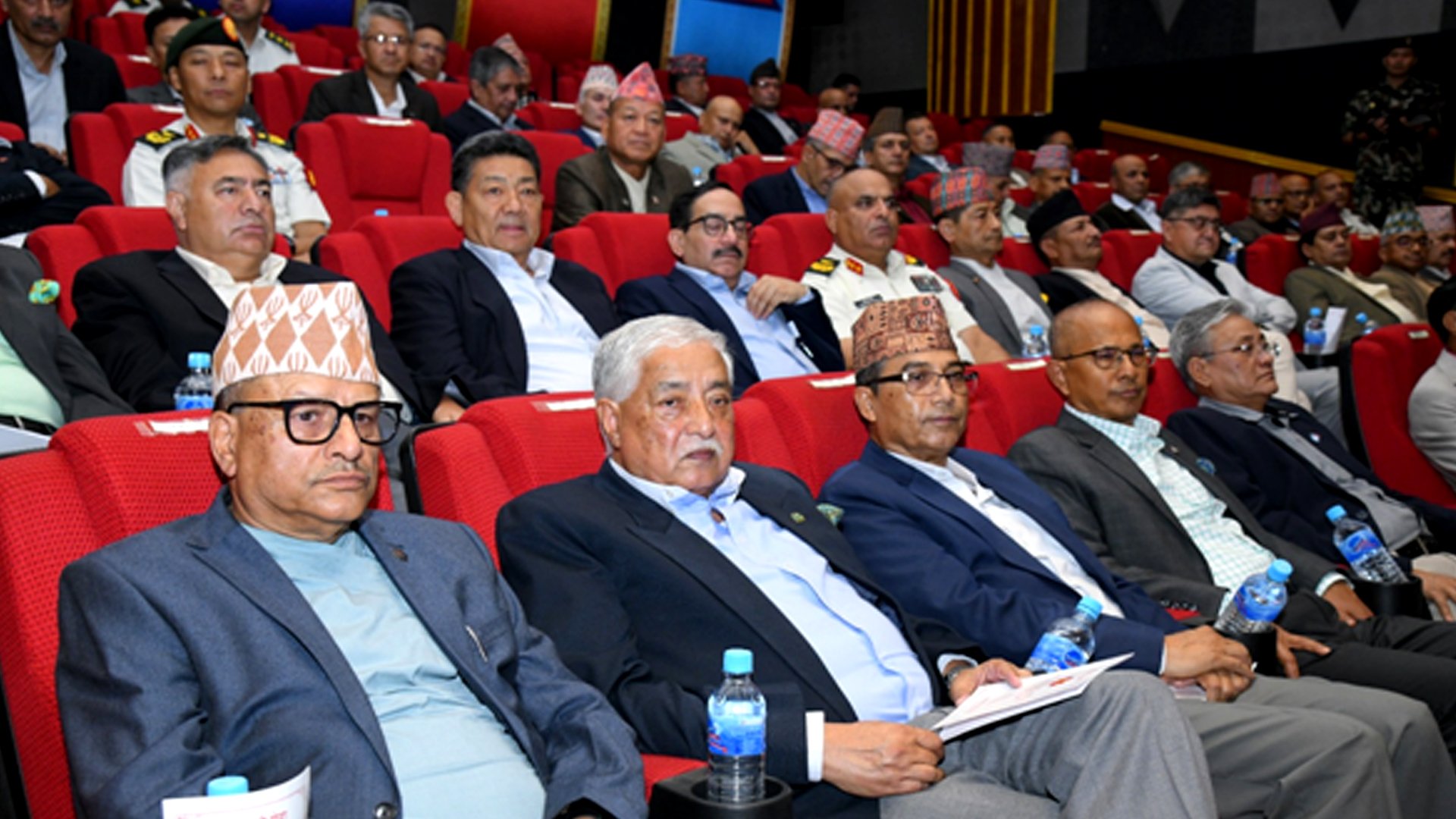 जङ्गी अड्डामा पूर्वरथीहरुसँग अन्तरक्रिया