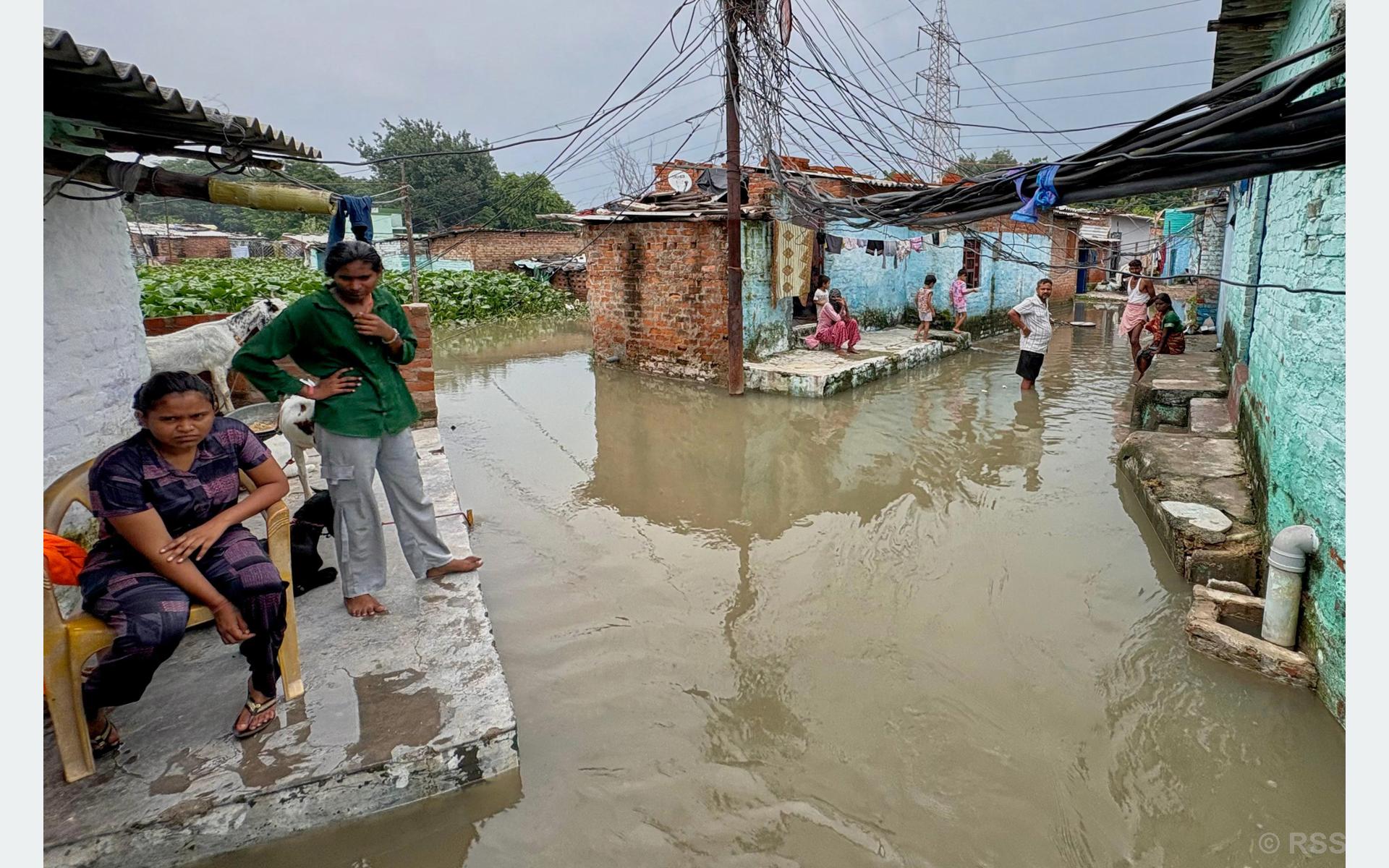 भारतमा बाढीपहिरोमा ६२ जनाको मृत्यु