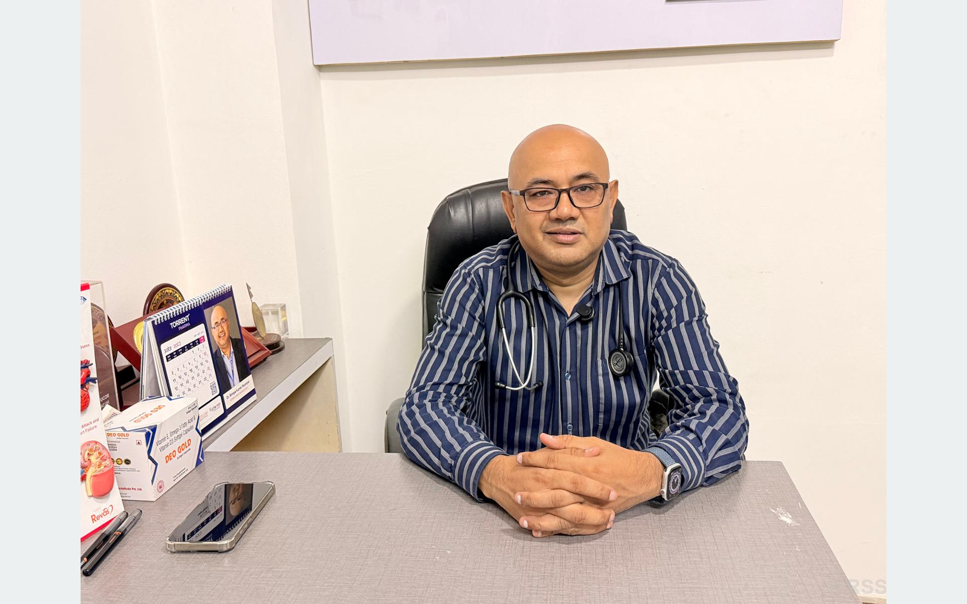 अन्तर्वार्ताः युवास्थामै कोरोनरी मुटुरोग देखिन थालेको छः डा रौनियार